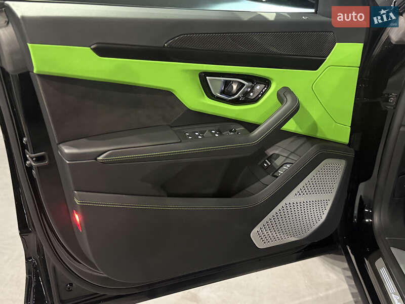 Внедорожник / Кроссовер Lamborghini Urus 2023 в Одессе