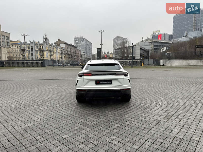 Внедорожник / Кроссовер Lamborghini Urus 2020 в Киеве