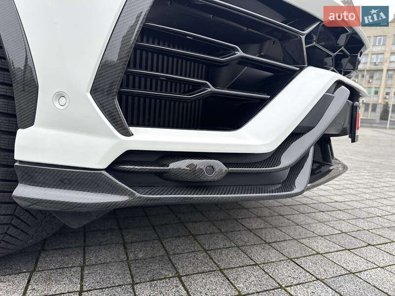 Внедорожник / Кроссовер Lamborghini Urus 2020 в Киеве