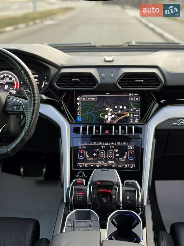 Внедорожник / Кроссовер Lamborghini Urus 2020 в Киеве