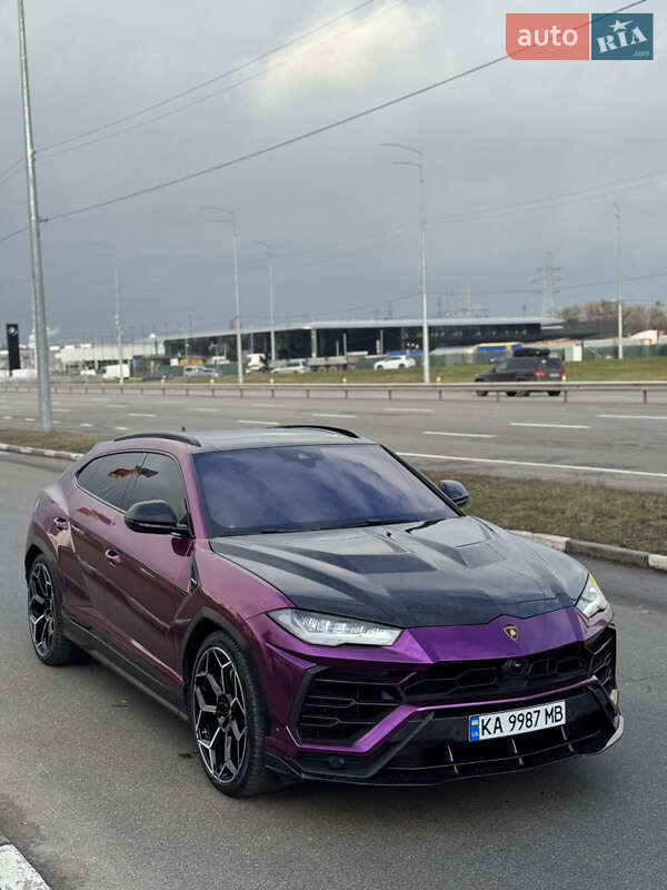 Внедорожник / Кроссовер Lamborghini Urus 2020 в Киеве