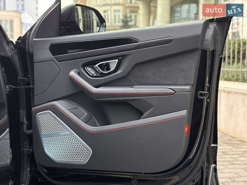 Позашляховик / Кросовер Lamborghini Urus 2022 в Києві