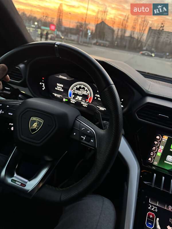 Позашляховик / Кросовер Lamborghini Urus 2020 в Києві фото 6 Позашляховик / Кросовер Lamborghini Urus 2020 в Києві
