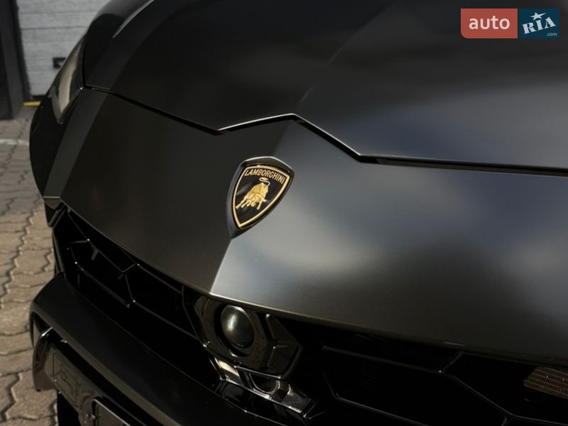 Позашляховик / Кросовер Lamborghini Urus 2020 в Києві
