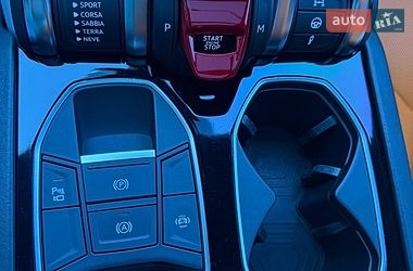 Внедорожник / Кроссовер Lamborghini Urus 2019 в Киеве