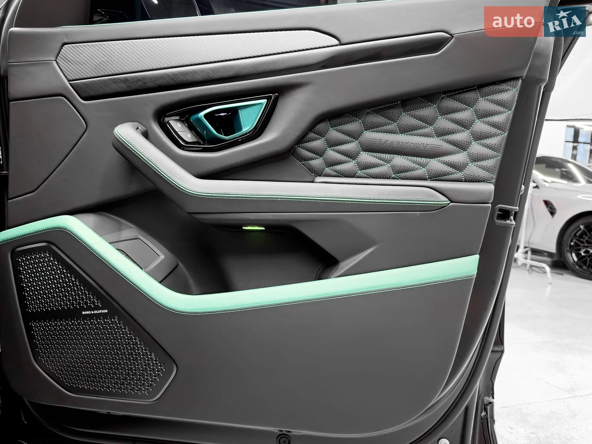 2023 Lamborghini Urus Concept - мініатюра 40