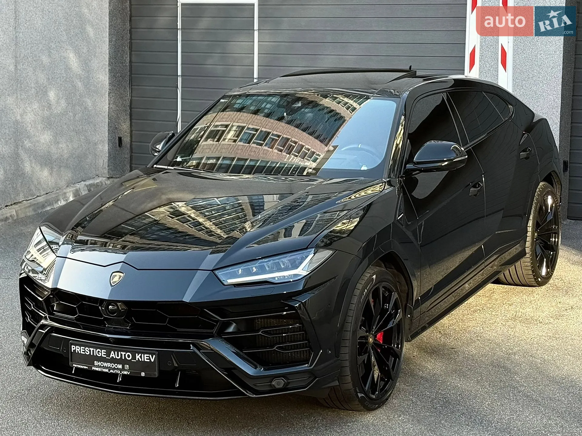 2020 Lamborghini Urus Concept - мініатюра 11