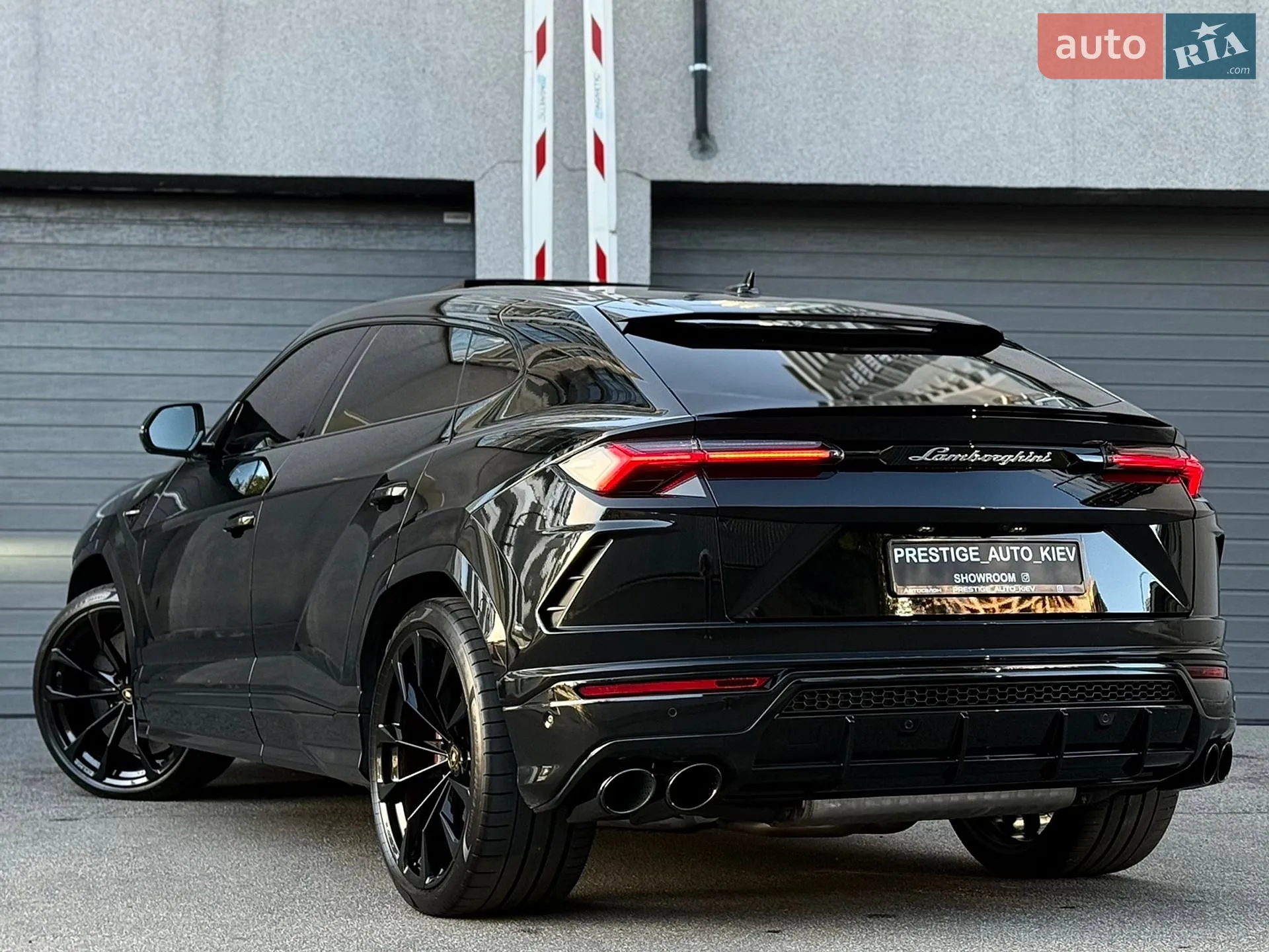 2020 Lamborghini Urus Concept - мініатюра 30
