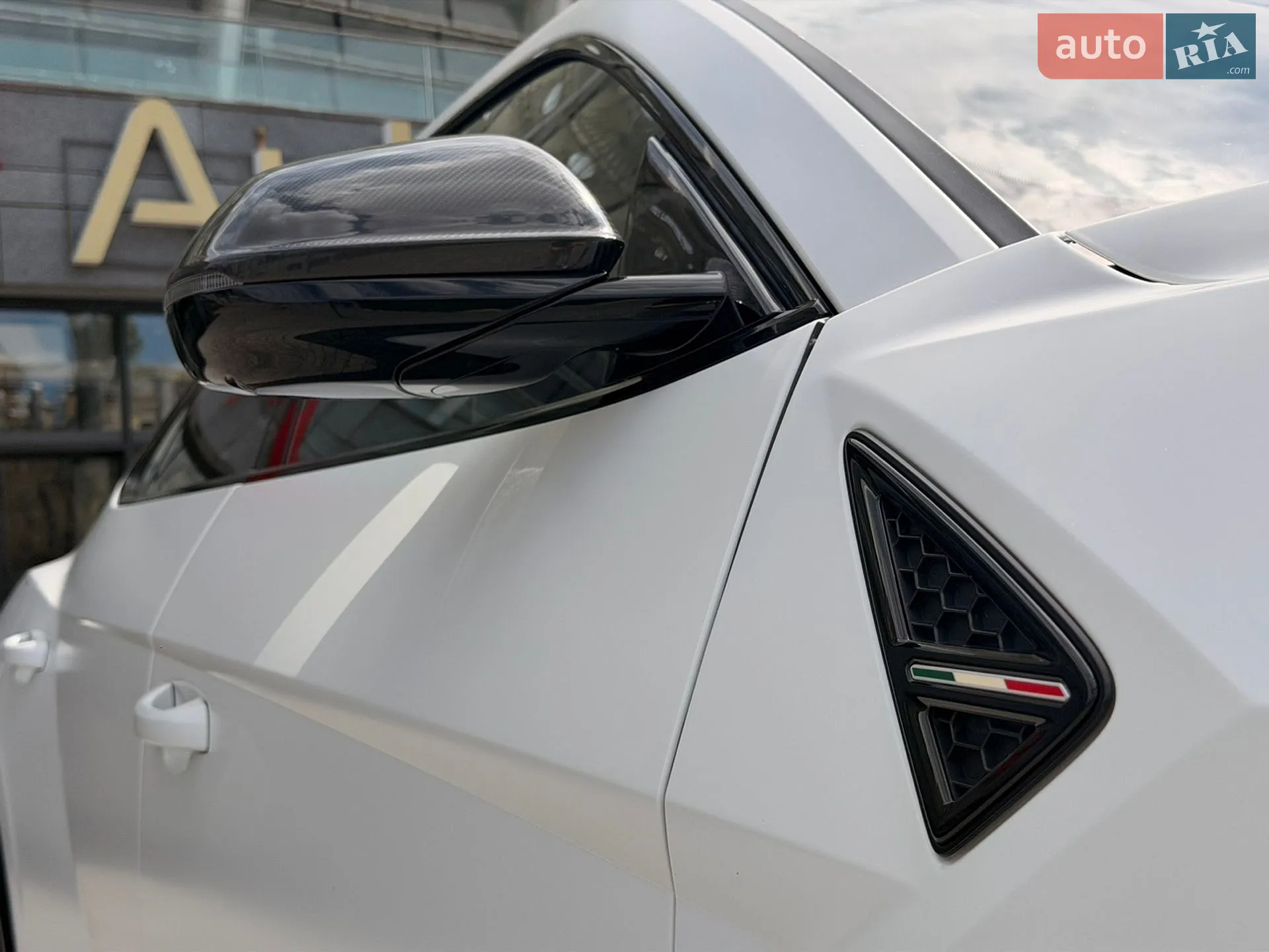2020 Lamborghini Urus Concept - мініатюра 10