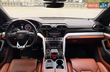 Позашляховик / Кросовер Lamborghini Urus 2020 в Києві фото 26 Позашляховик / Кросовер Lamborghini Urus 2020 в Києві