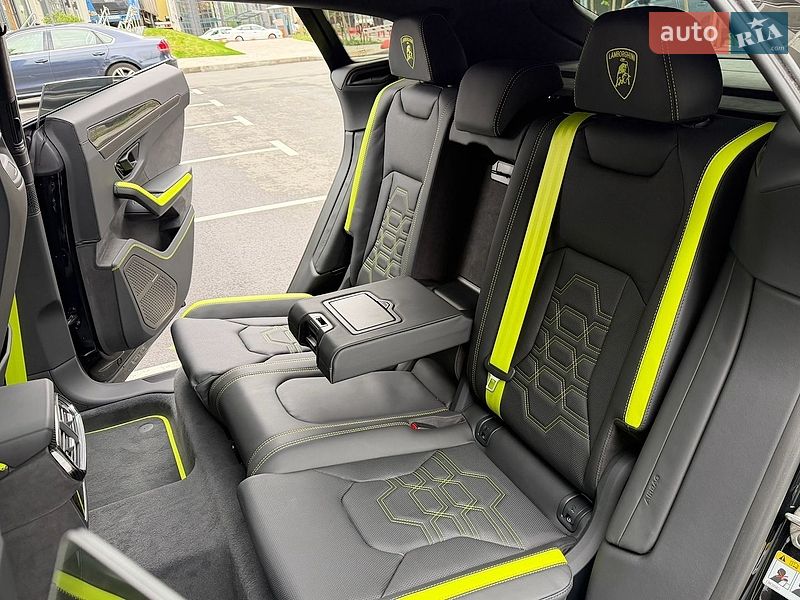 Позашляховик / Кросовер Lamborghini Urus 2026 в Києві