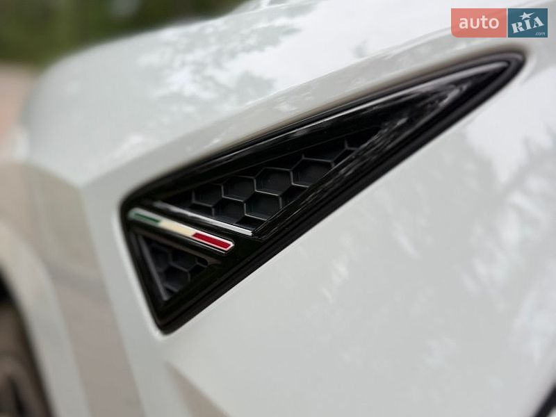 Позашляховик / Кросовер Lamborghini Urus 2019 в Львові