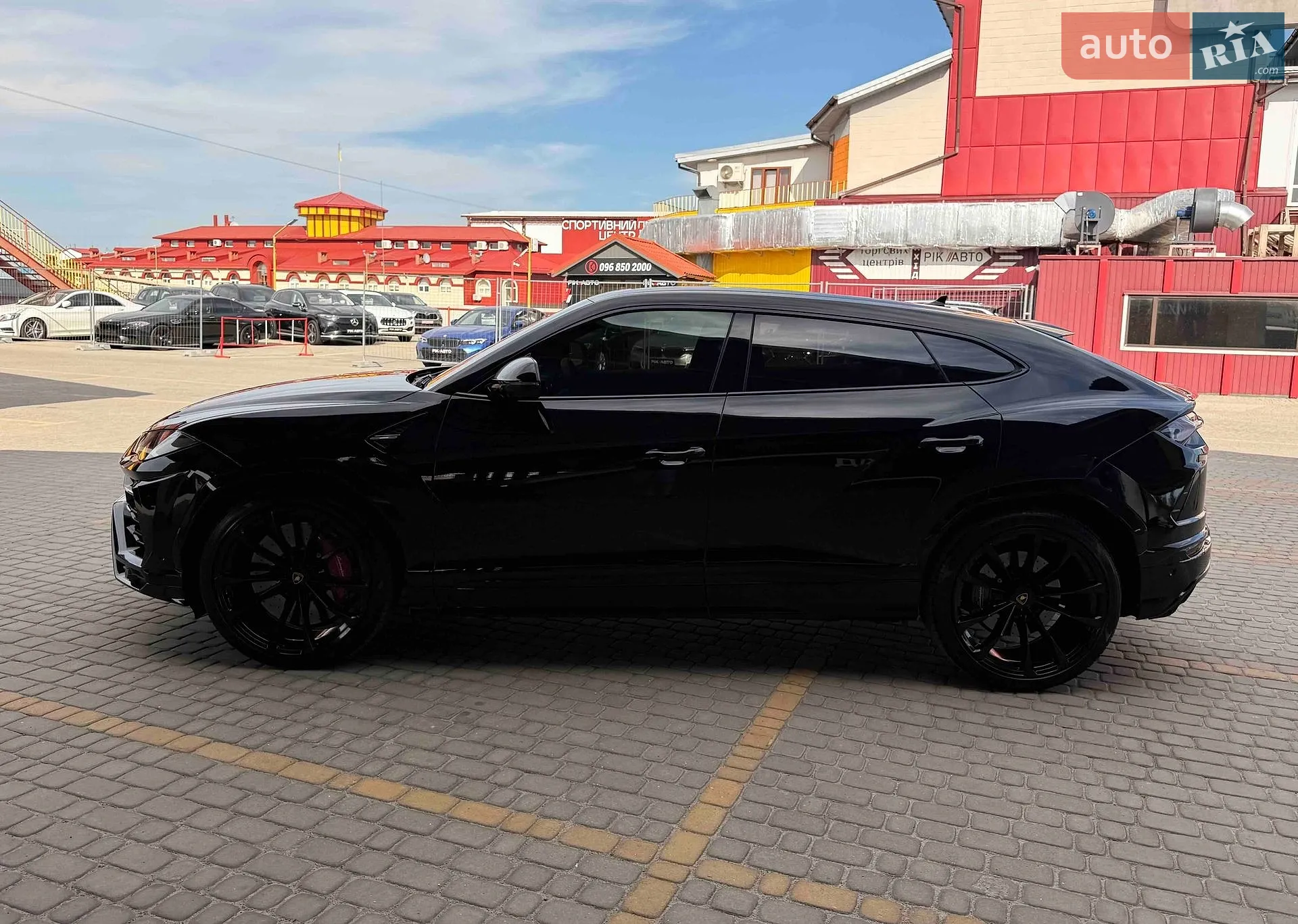 2021 Lamborghini Urus Concept - мініатюра 13