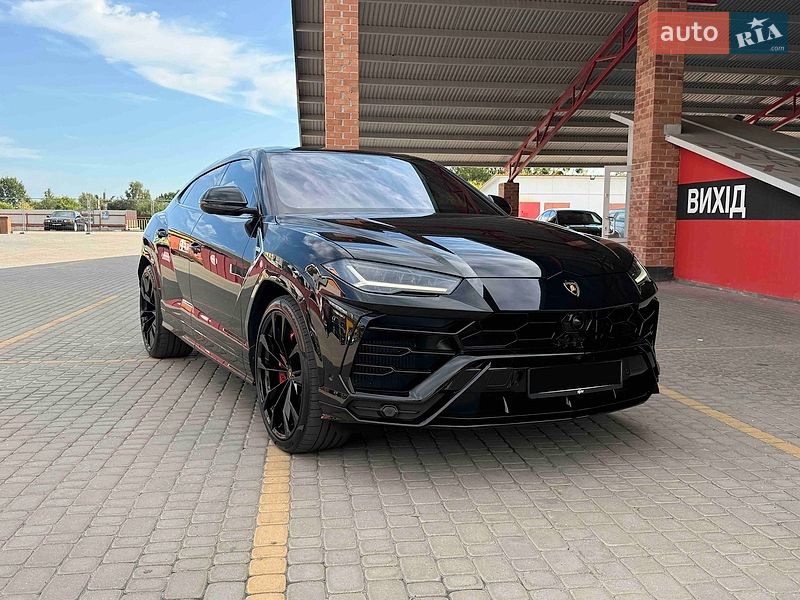 Lamborghini Urus 2021