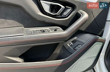 Позашляховик / Кросовер Lamborghini Urus 2019 в Києві