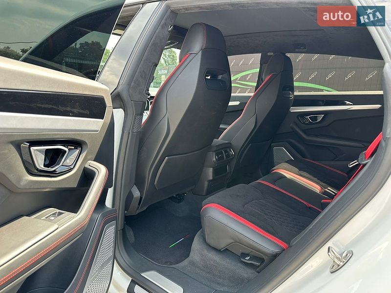 Позашляховик / Кросовер Lamborghini Urus 2019 в Києві