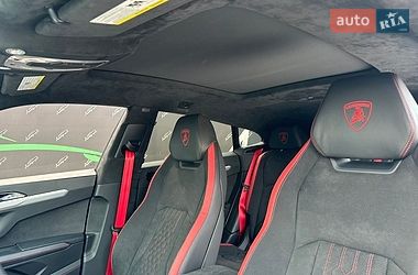 Позашляховик / Кросовер Lamborghini Urus 2019 в Києві