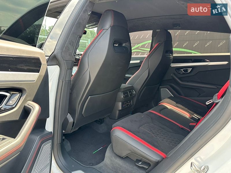 Позашляховик / Кросовер Lamborghini Urus 2019 в Києві