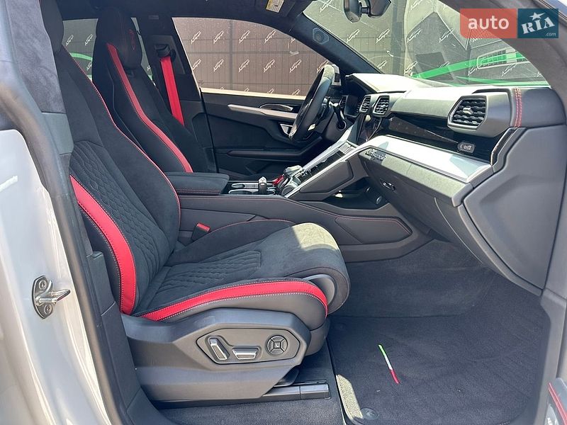 Позашляховик / Кросовер Lamborghini Urus 2019 в Києві