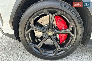 Позашляховик / Кросовер Lamborghini Urus 2019 в Києві