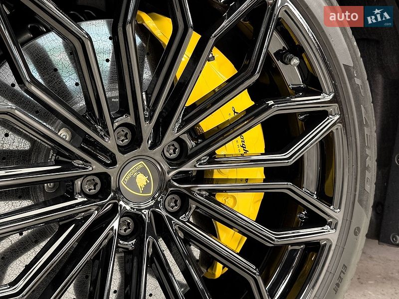 Внедорожник / Кроссовер Lamborghini Urus 2025 в Киеве