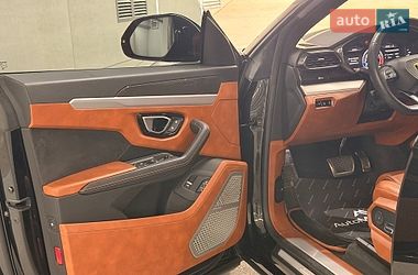 Позашляховик / Кросовер Lamborghini Urus 2020 в Києві фото 11 Позашляховик / Кросовер Lamborghini Urus 2020 в Києві