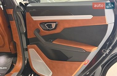 Позашляховик / Кросовер Lamborghini Urus 2020 в Києві фото 25 Позашляховик / Кросовер Lamborghini Urus 2020 в Києві