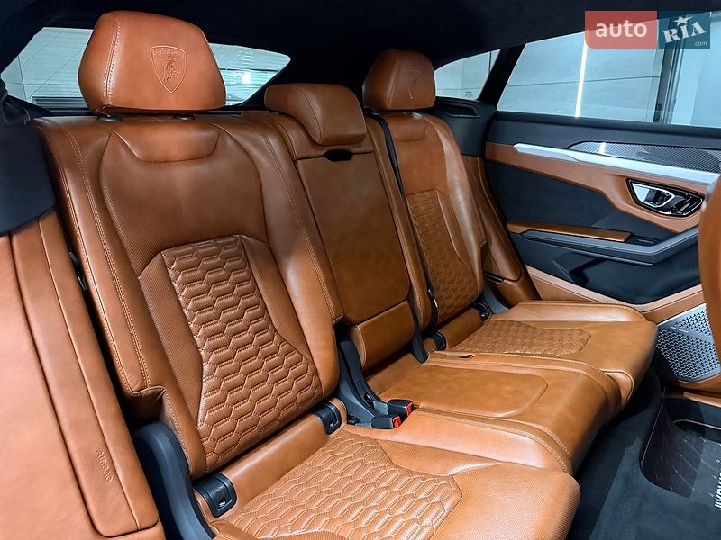 Позашляховик / Кросовер Lamborghini Urus 2020 в Києві фото 28 Позашляховик / Кросовер Lamborghini Urus 2020 в Києві
