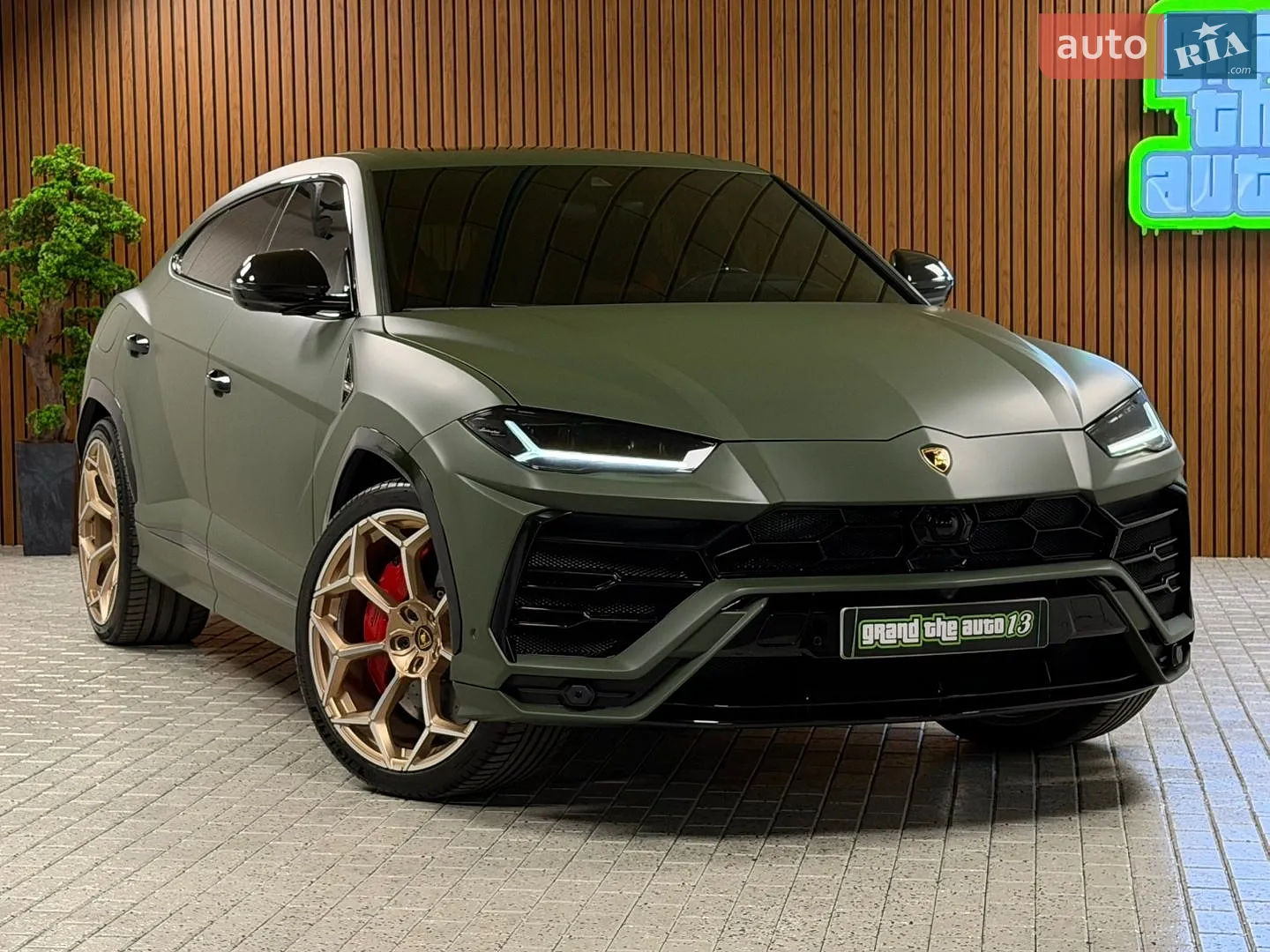 2020 Lamborghini Urus Concept - мініатюра 19