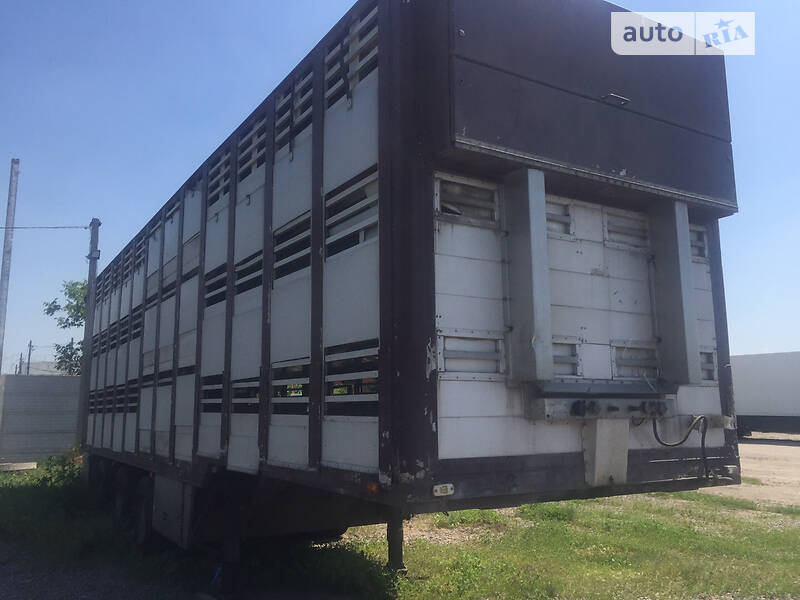 Для перевозки животных - полуприцеп Lambrecht 99LKL-30A 1999 в 