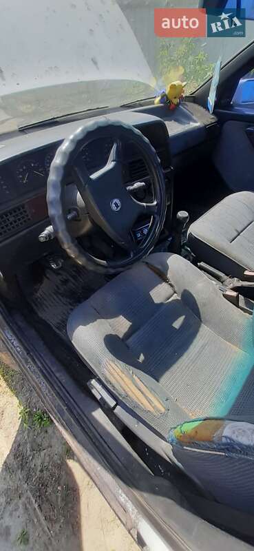Седан Lancia Dedra 1992 в Черкасах