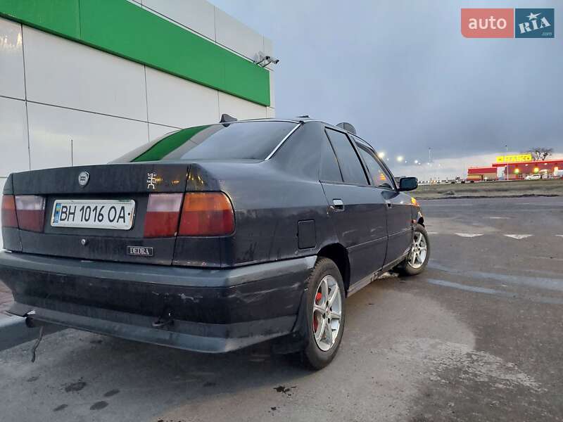 Седан Lancia Dedra 1992 в Любашевке