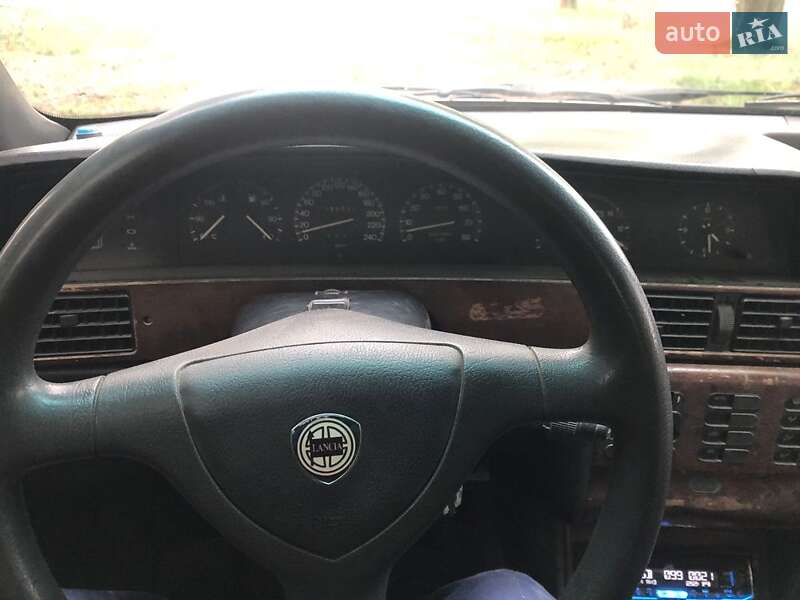 Седан Lancia Dedra 1991 в Носівці
