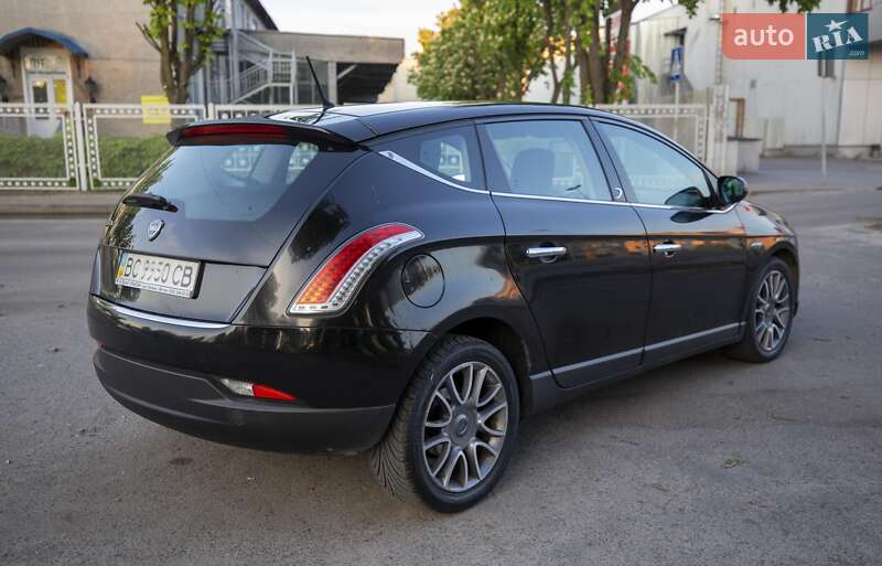 Хэтчбек Lancia Delta 2008 в Львове