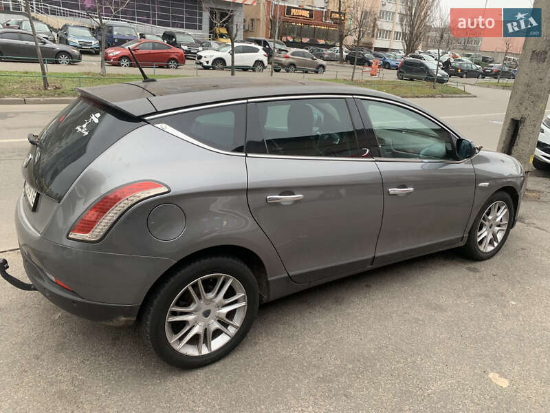 Хэтчбек Lancia Delta 2009 в Киеве фото 12 Хэтчбек Lancia Delta 2009 в Киеве