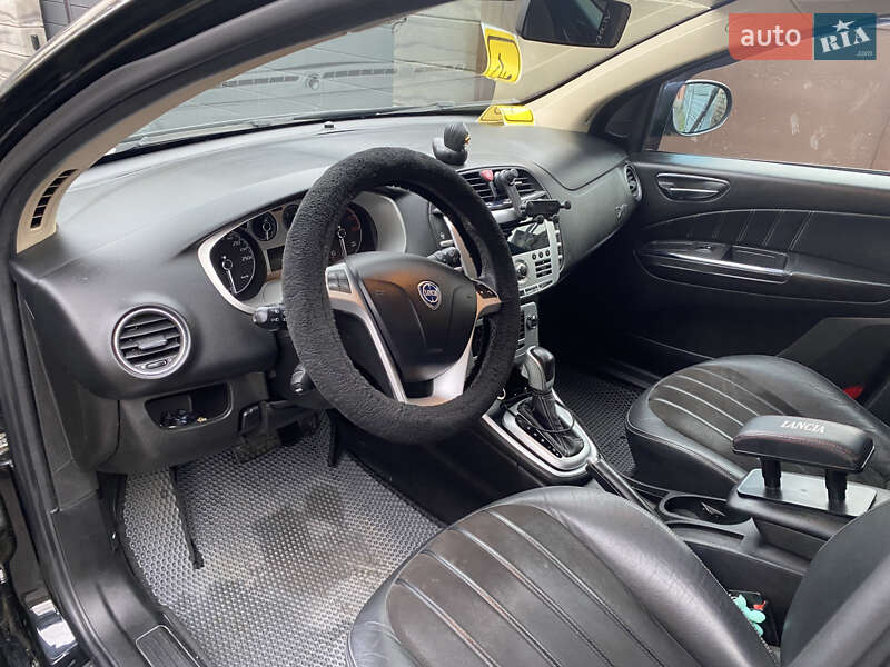 Хэтчбек Lancia Delta 2009 в Житомире