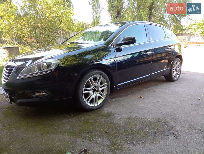 Хэтчбек Lancia Delta 2014 в Олевске