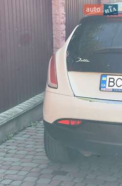 Хэтчбек Lancia Delta 2010 в 