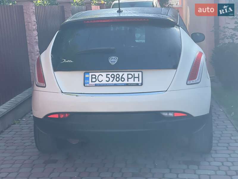 Хетчбек Lancia Delta 2010 в Львові