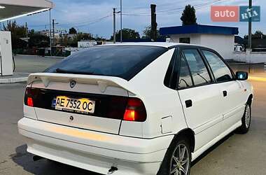 Хэтчбек Lancia Delta 1994 в 