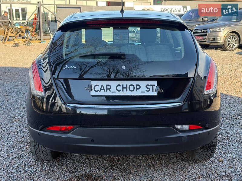 Хэтчбек Lancia Delta 2008 в Стрые