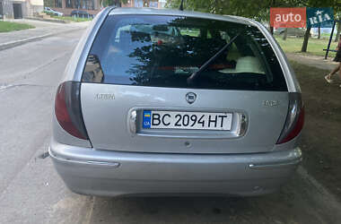 Универсал Lancia Lybra 2002 в 