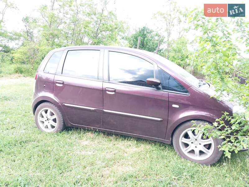Хетчбек Lancia Musa 2008 в П'ятихатках
