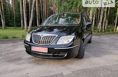 Минивэн Lancia Phedra 2010 в 