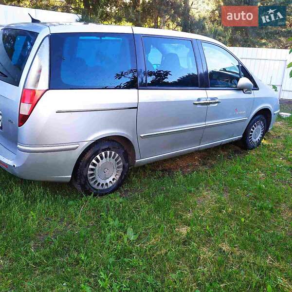 Минивэн Lancia Phedra 2004 в Кременчуге