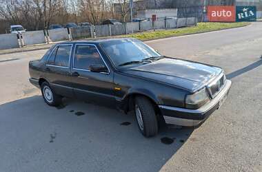 Седан Lancia Thema 1988 в Рівному