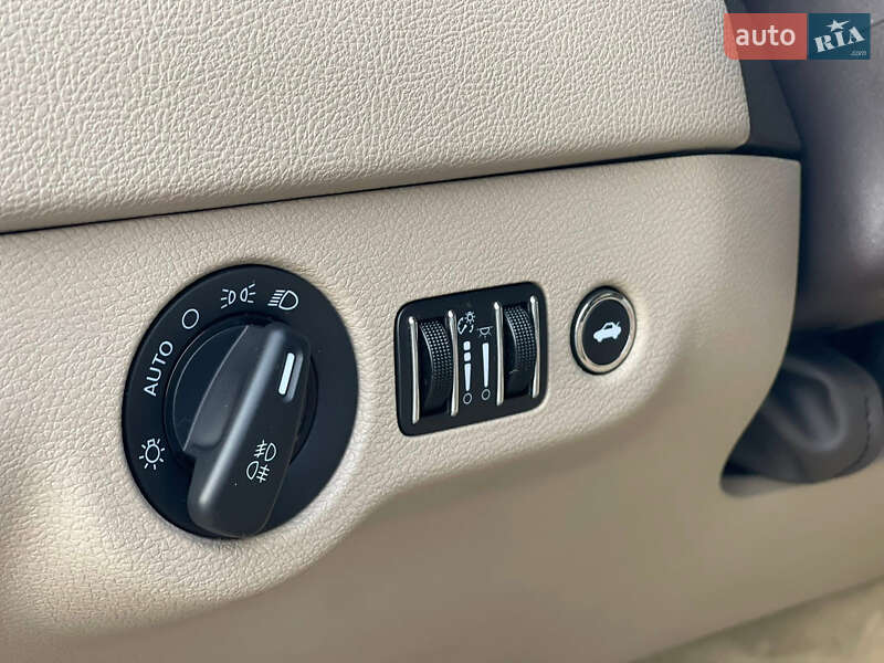 Седан Lancia Thema 2012 в Хусте фото 20 Седан Lancia Thema 2012 в Хусте