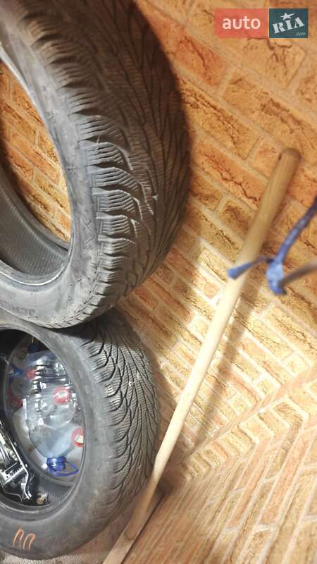 Седан Lancia Thesis 2004 в Киеве