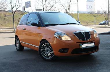 Хэтчбек Lancia Ypsilon 2008 в Киеве