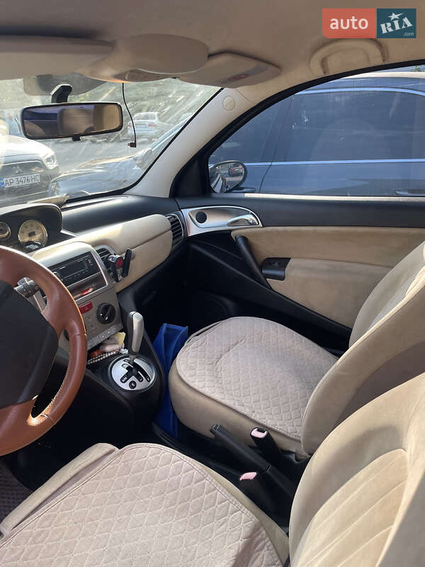 Хэтчбек Lancia Ypsilon 2008 в Запорожье фото 5 Хэтчбек Lancia Ypsilon 2008 в Запорожье